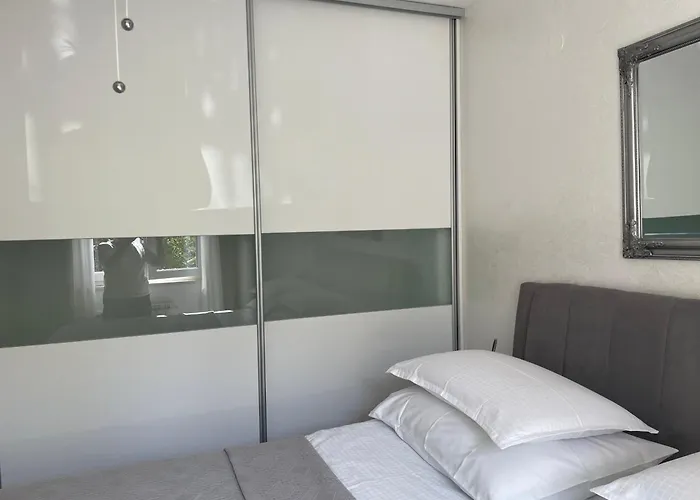 Bloom Near The Appartamento Porec