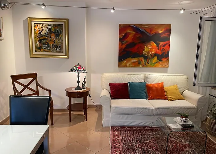 Bloom Near The Lejlighed Poreč